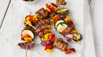 Brochettes de filet mignon aux légumes d&rsquo;été
